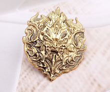 Load image into Gallery viewer, Game of Thrones House Stark of Winterfell Weirwood Metal Badge