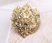 Load image into Gallery viewer, Game of Thrones House Stark of Winterfell Weirwood Metal Badge
